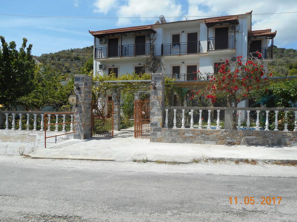 Guesthouse Christos Σκόπελος Εξωτερικό φωτογραφία